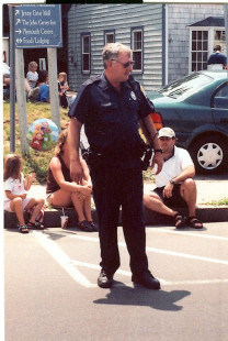 Ptl. Curtis on parade detail (4/July/99)