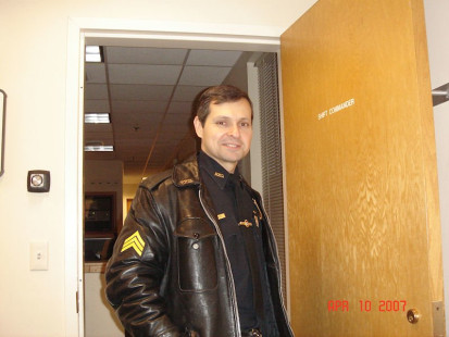 Sgt. Santos in the Shift Commanders Office (10/April/07)